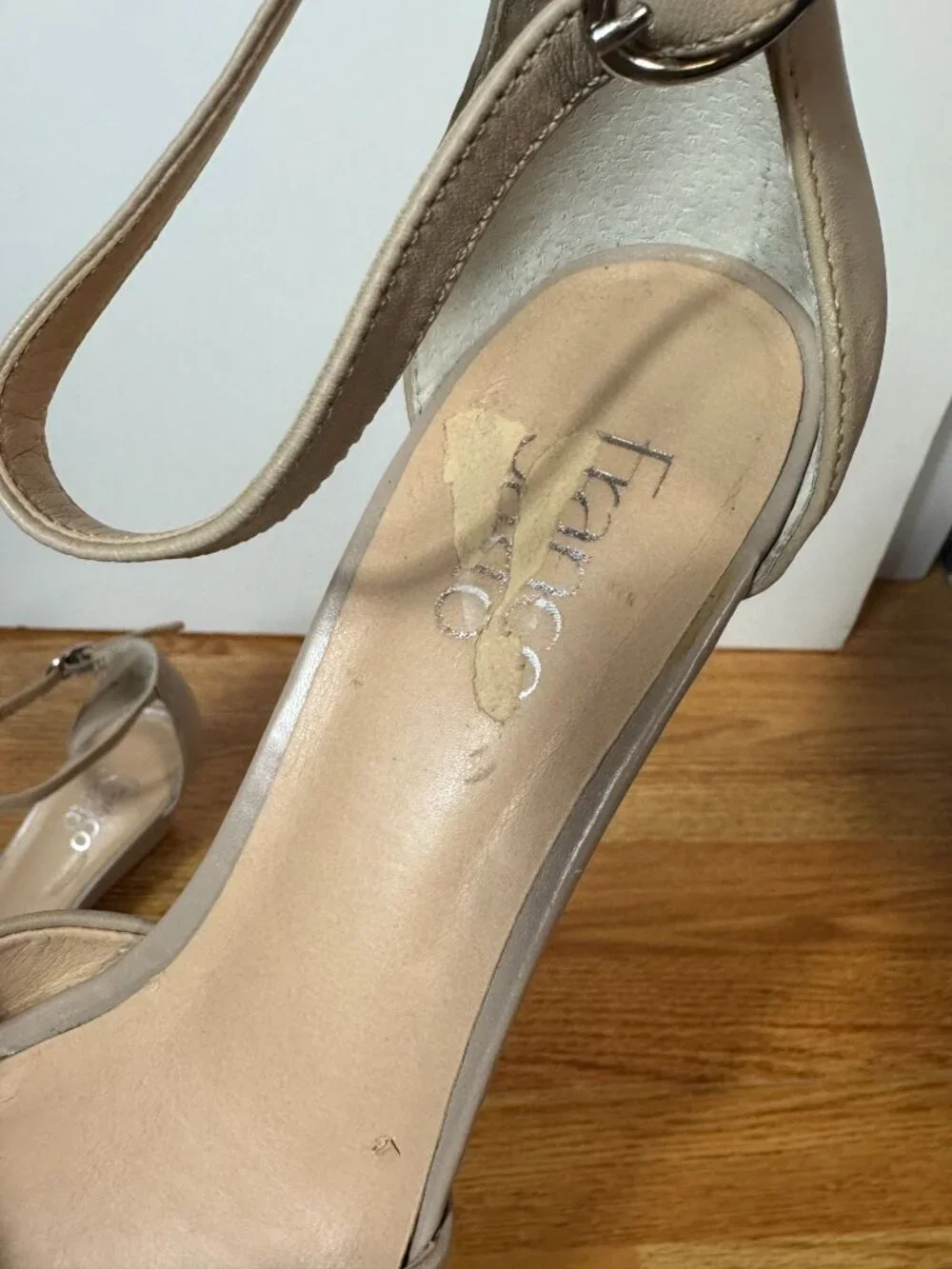 Franco Sarto Fayth Beige Pointed Toe Leather Wedge Heels Size 9